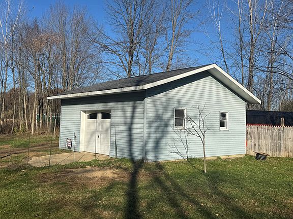 2nd image of 40368 28th Ave