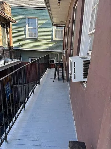 430 Burgundy St — Photo 15