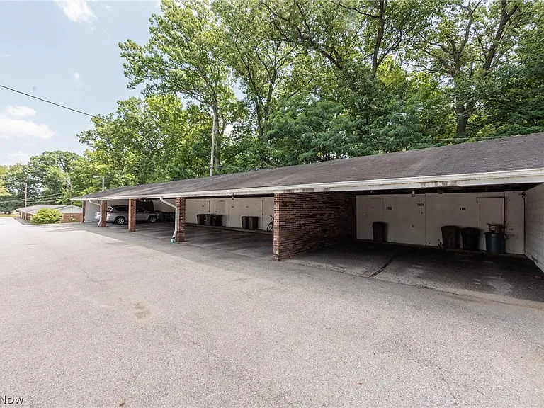 7020 Carriage Hill Dr #202 — Photo 44