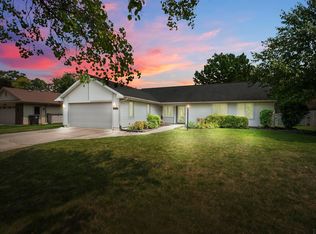 4016 Willshire Estates Dr, Fort Wayne, IN 46815