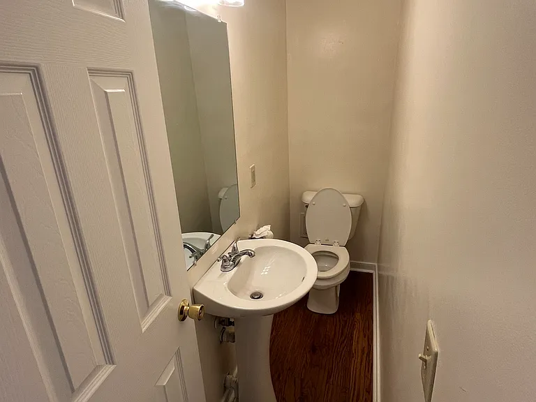 127 W Jackson St — Photo 11