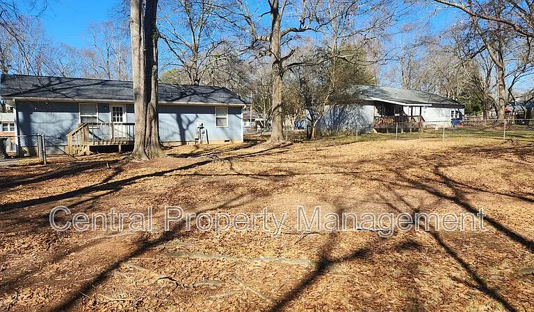 300 Florence Dr — Photo 18