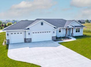 6840 Park Place Dr, Sheboygan, WI 53081