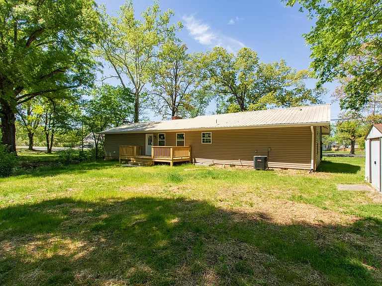 Rear Yard/ Deck