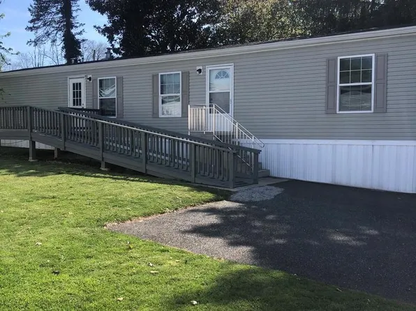 12 Valley View Ct, Fleetwood, PA 19522