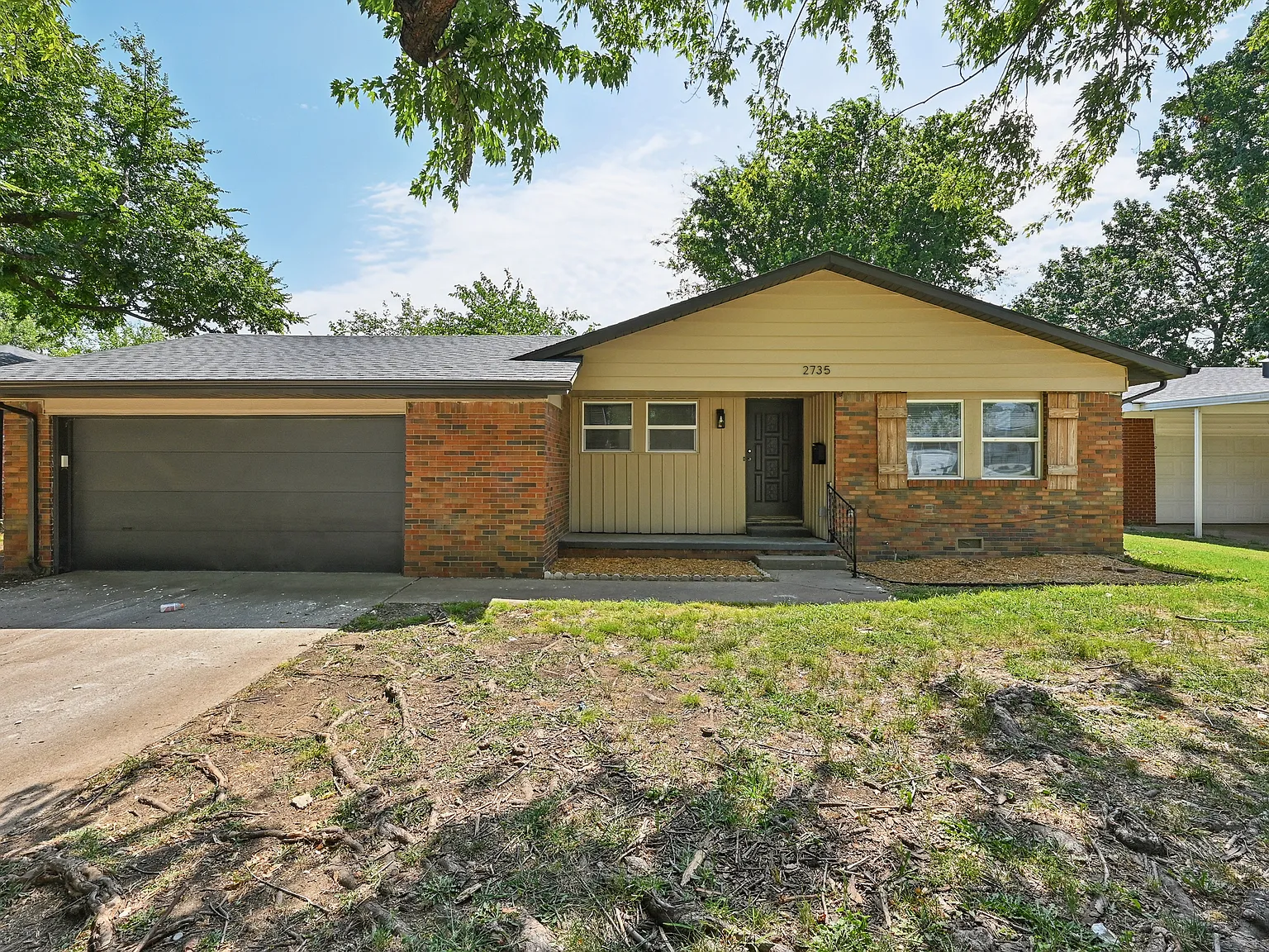 3 bed, 1288 sqft, $1,900 — Photo 1