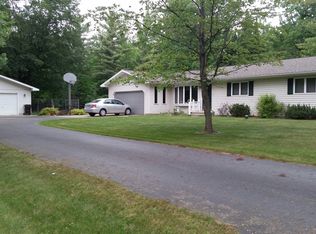 4700 17th Rd, Escanaba, MI 49829