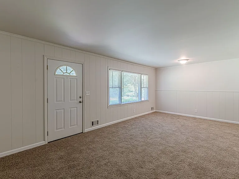 3920 Cliftondale Pl — Photo 5