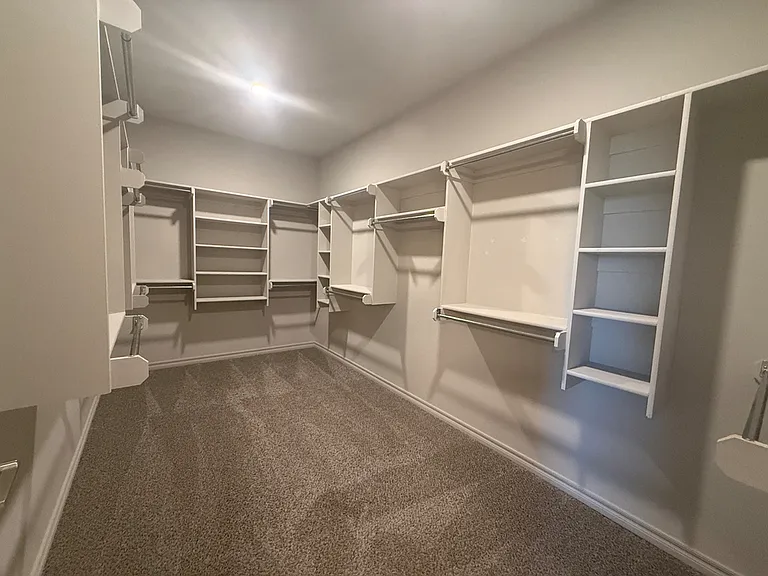 9544 Monterey Dr — Photo 15