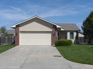 1650 N Timbers Edge Ct, Mulvane, KS 67110