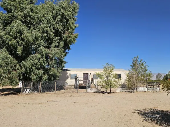 721 N University Peak St, Ridgecrest, CA 93555