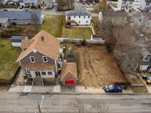 301 America St Unit 1, Fall River, MA 02721