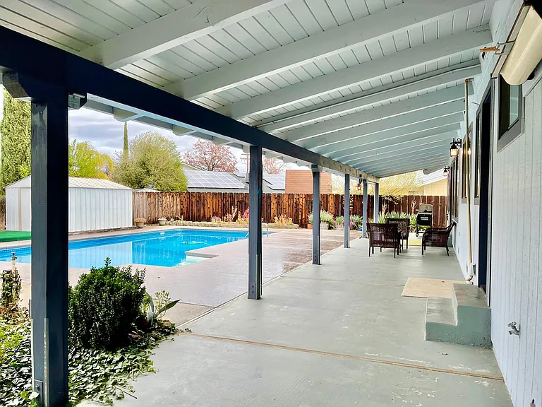 3640 Elizabeth Way — Photo 10