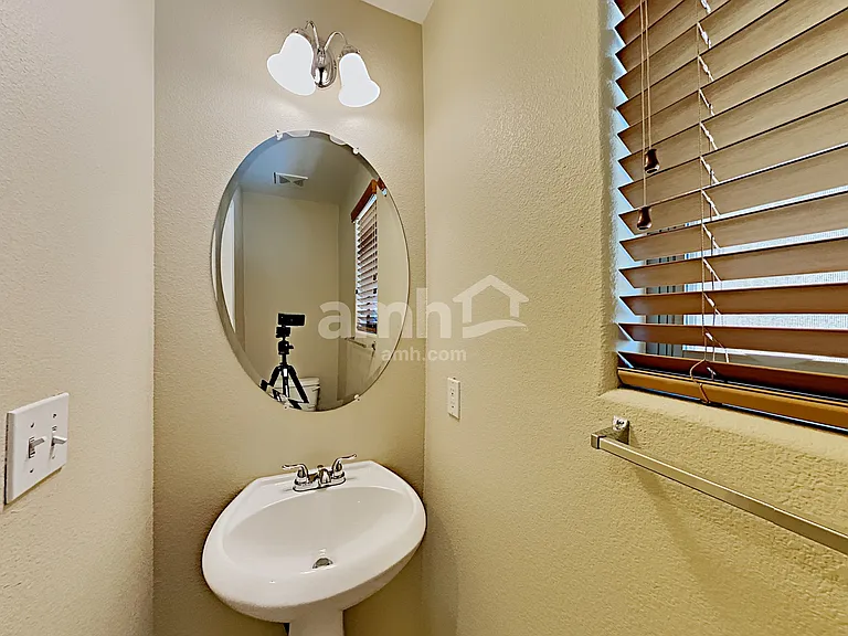 6489 Holyrod Park Ct — Photo 9