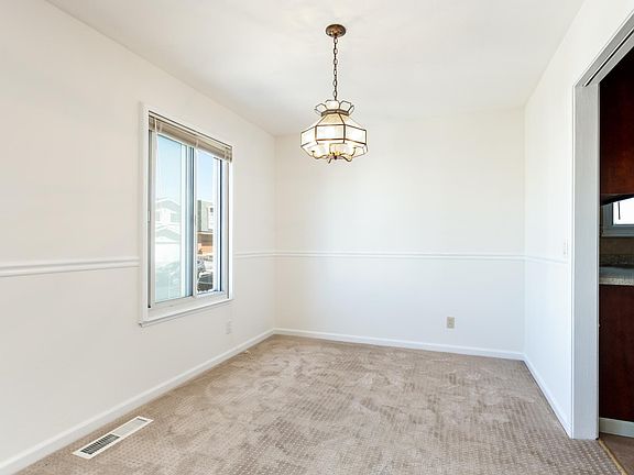 4th image of 71 John Glenn Cir