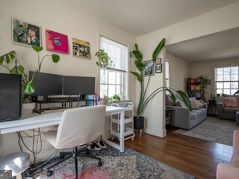 1449 S Milledge Ave — Photo 12