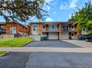 3999 Bishopstoke Ln, Mississauga, ON L4Z 1H9