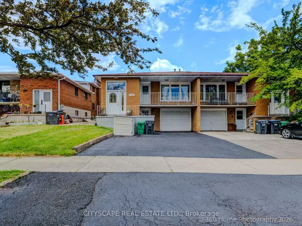 3999 Bishopstoke Ln, Mississauga, ON L4Z 1H9