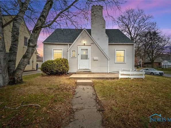 2402 Berdan Ave, Toledo, OH 43613