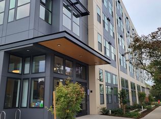 Ferry Street Flats - Modern Studios and Lofted units right by campus!, Eugene, OR 97401