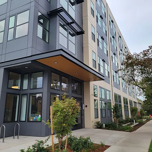 Ferry Street Flats - Modern Studios and Lofted units right by campus! Photo 1