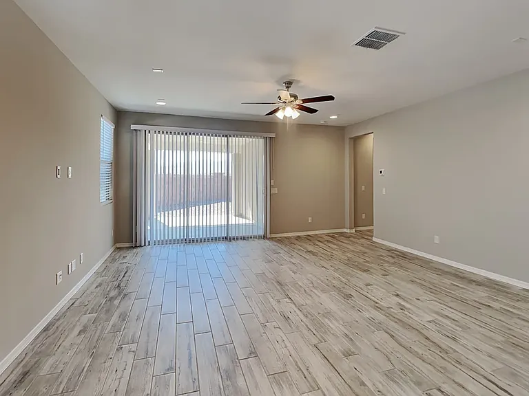 3800 N 198th Ln — Photo 11