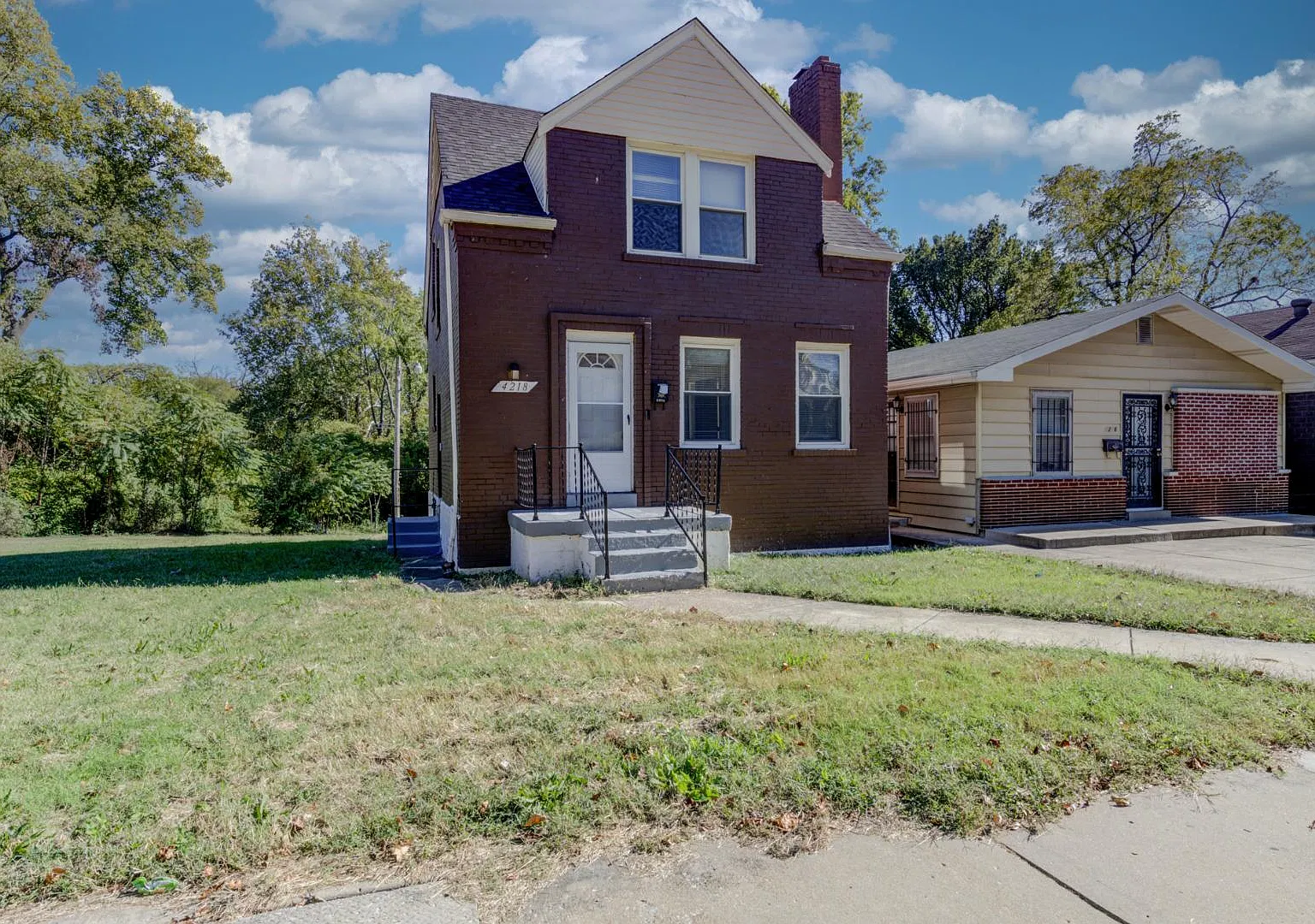4218 Edgewood Blvd — Photo 1
