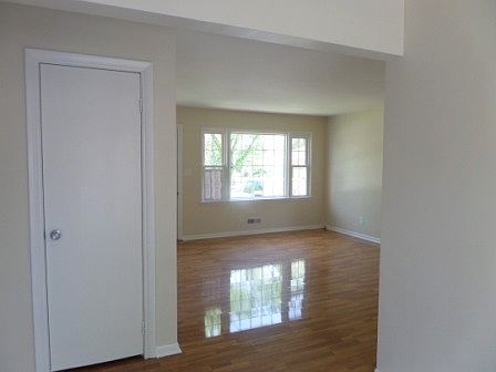 3rd image of 653 E 162nd Pl