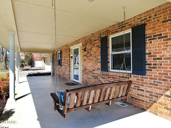 5th image of 7716 Camberley Dr