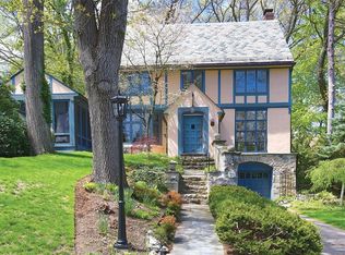 11 Holly Rd, Newton, MA 02468