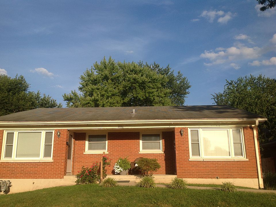 2 BR, 1 bath each side