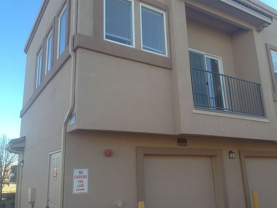 1st image of 4352C Santo Domingo St
