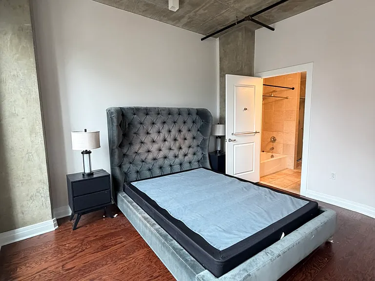 301 Massachusetts Ave NW #402 — Photo 33