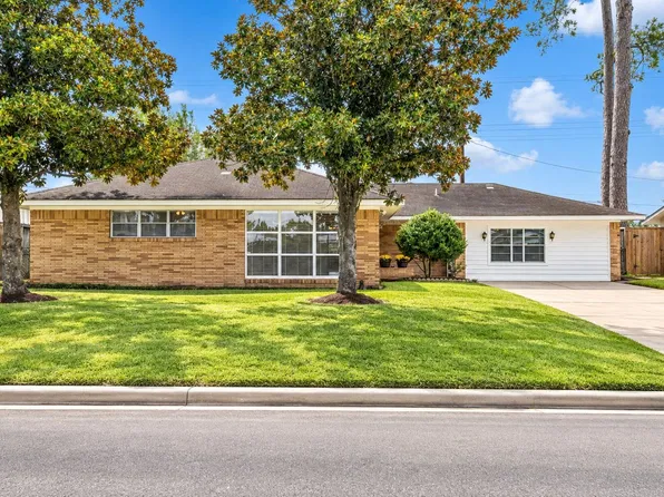 1037 Gardendale Dr, Houston, TX 77018