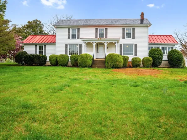 281 Calohan Rd, Rustburg, VA 24588