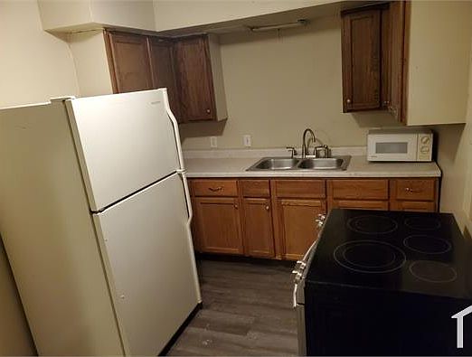 4th image of 2608 18th Ave S APT 2