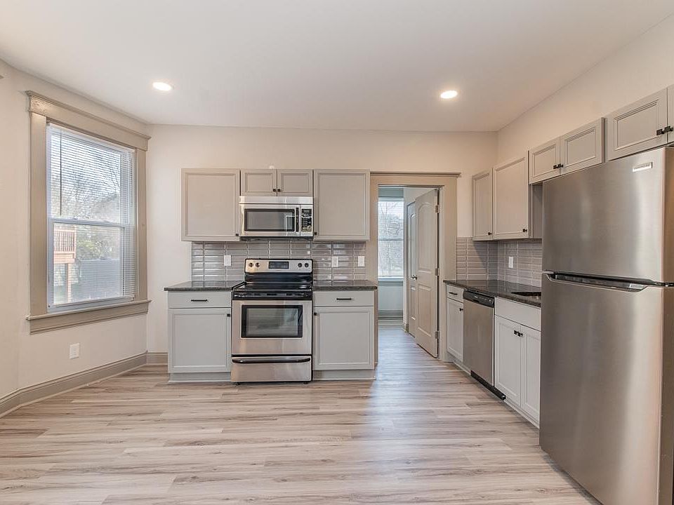 1st image of 610 Hawthorne Ave #1