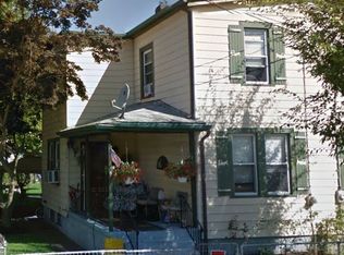 1011 W 4th St, Florence, NJ 08518