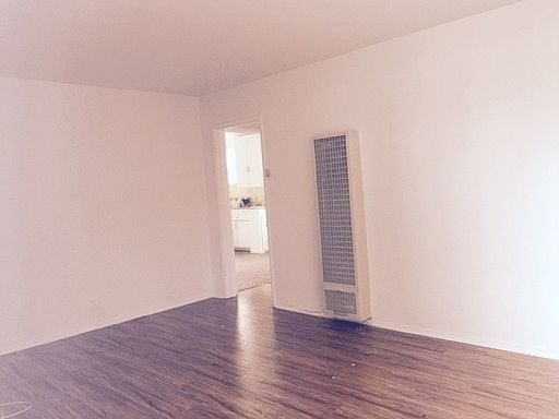 3rd image of 12034 Magnolia Blvd