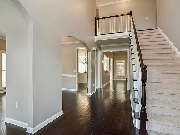 3rd image of 942 Williamson Ln