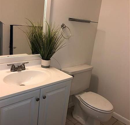 4th image of 3315 Spanish Wells Dr APT D