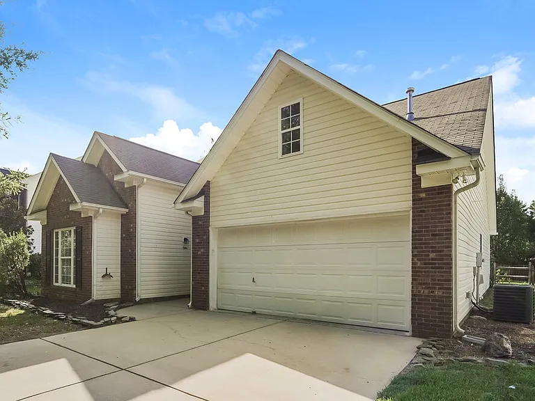 4003 Enderbury Dr — Photo 3