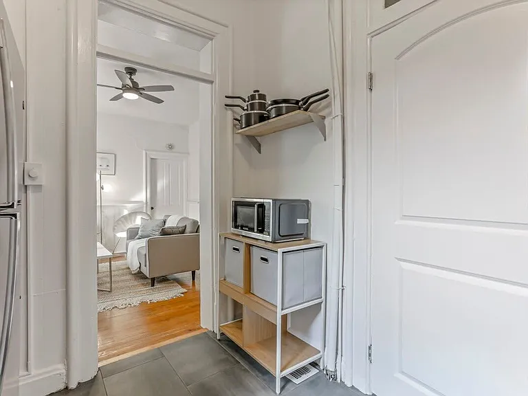 82 Price Ave #B — Photo 32