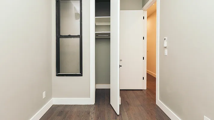 Rented by Nooklyn NYC LLC | media 7