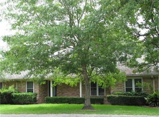 40 Bluebird Ln, Trinity, TX 75862