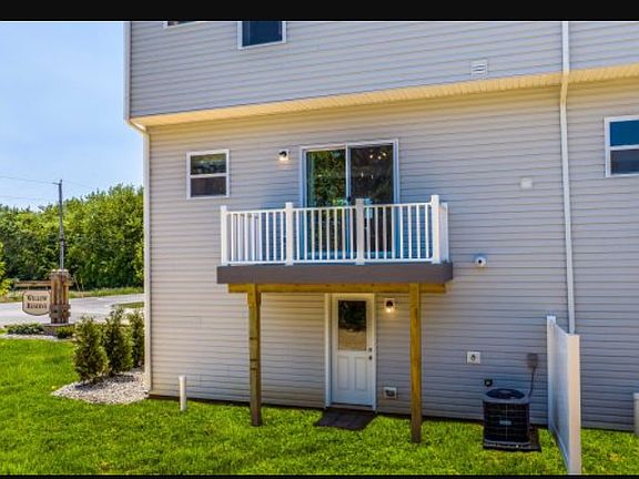 4th image of 129 Coyote Willow Dr