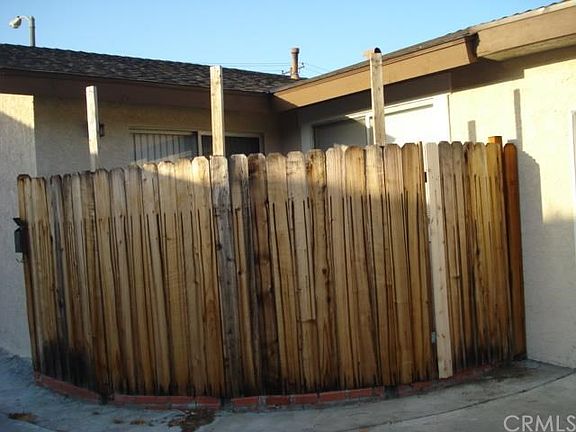 3rd image of 720 E La Veta Ave