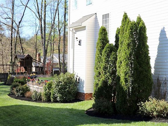 3rd image of 8731 Buford Square Pl
