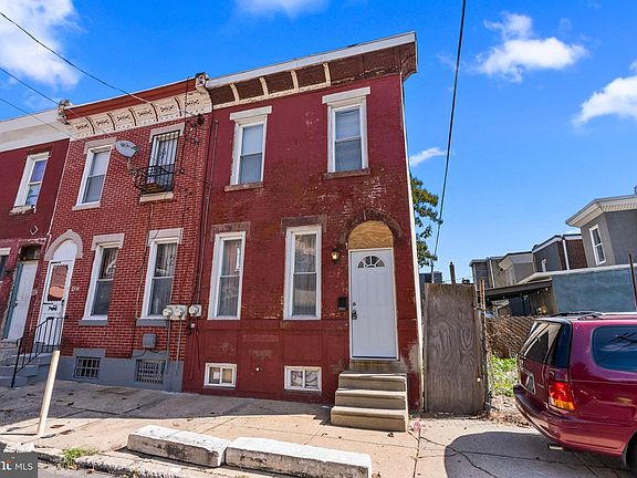 2nd image of 2511 N Franklin St
