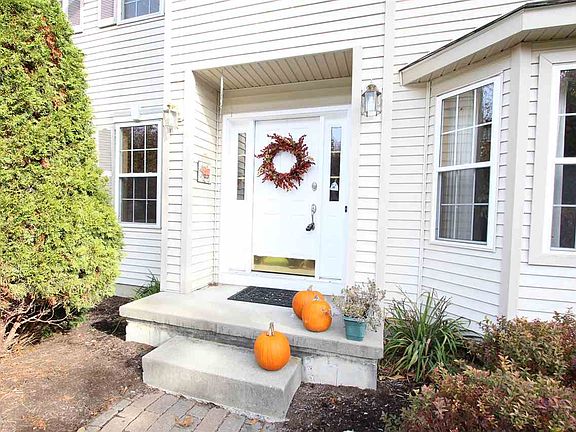 2nd image of 4 Greylock Dr